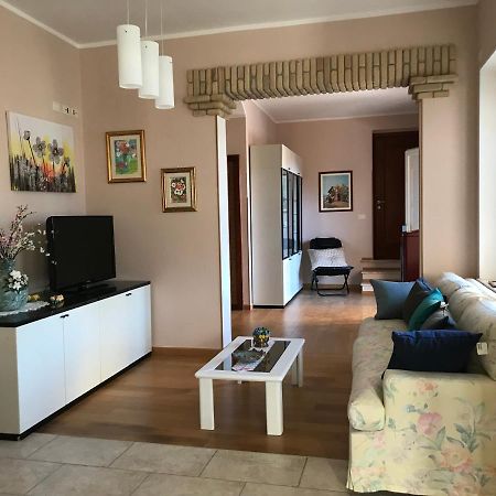 Villa Dei Fiori - Casa Vacanza Capoterra Kültér fotó