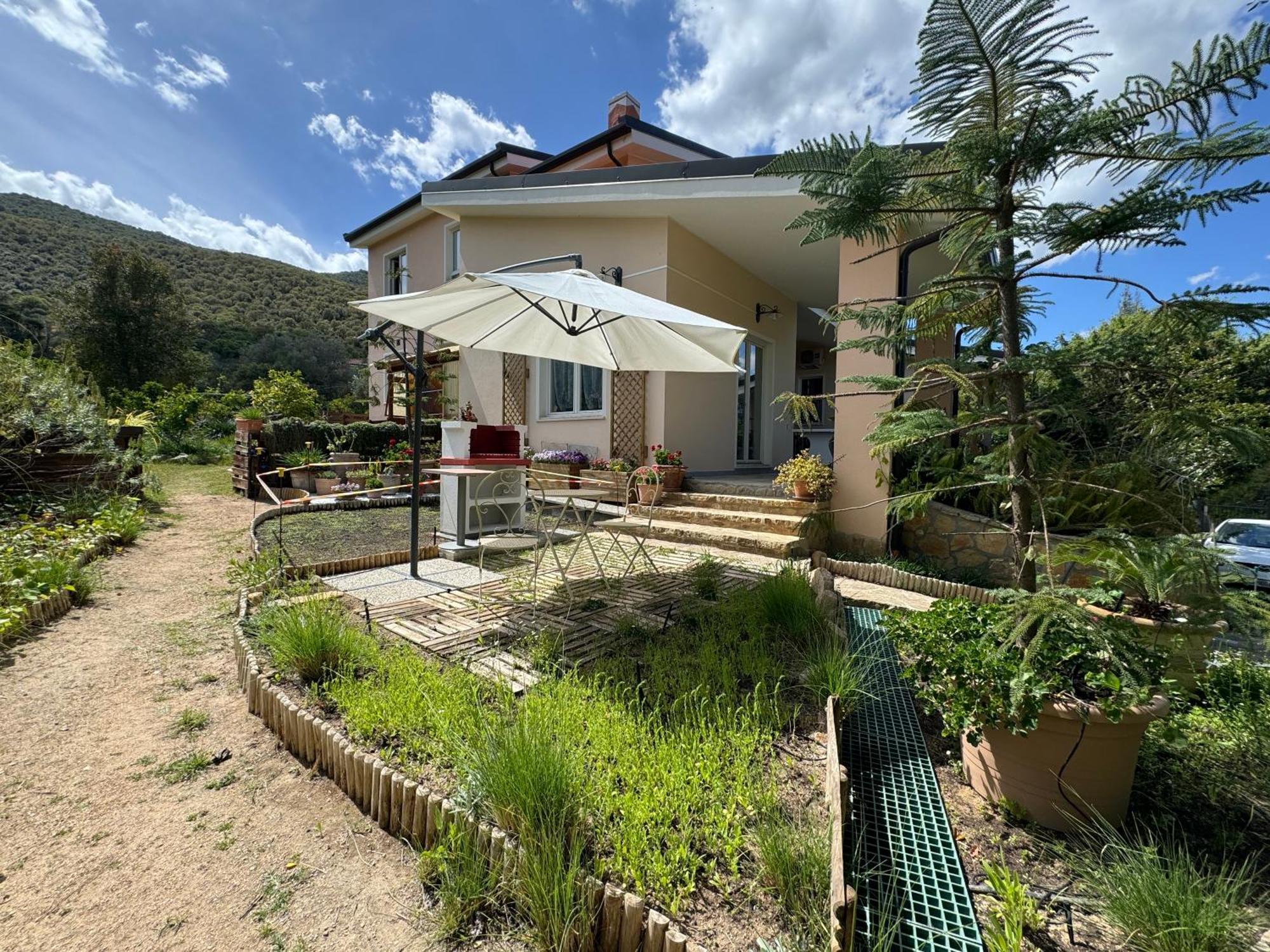 Villa Dei Fiori - Casa Vacanza Capoterra Kültér fotó